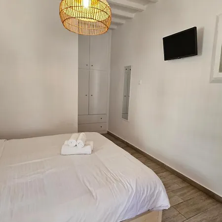 Hotel Eleanna's 2*